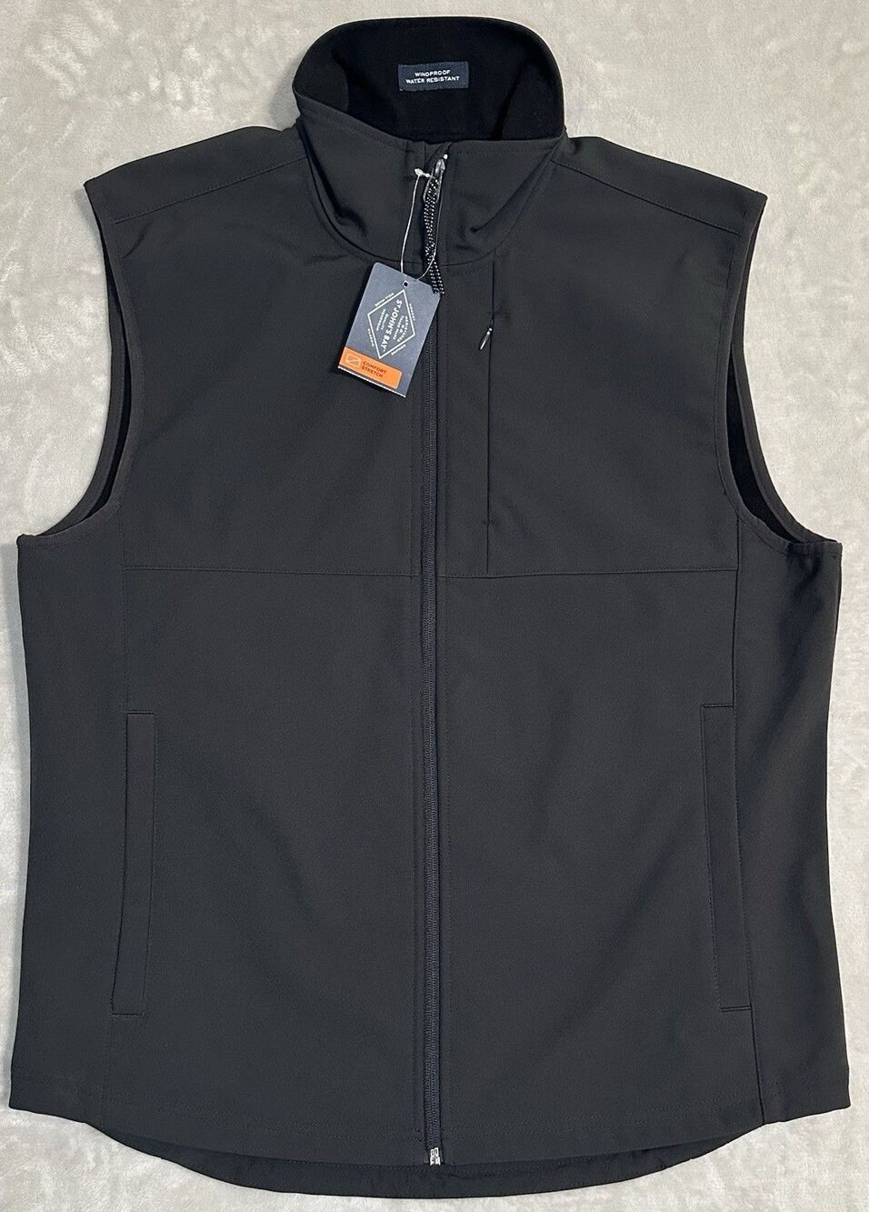 NWT St John's Bay Men's M Dark Charcoal Softshell Vest Windproof Water Resistant